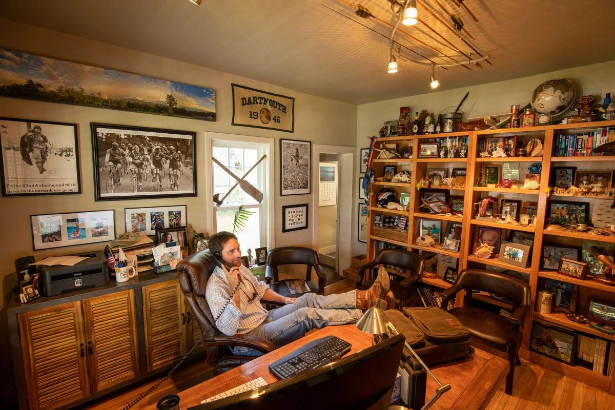 Fishpond Boulder Briefcase Peat Moss - Image 8