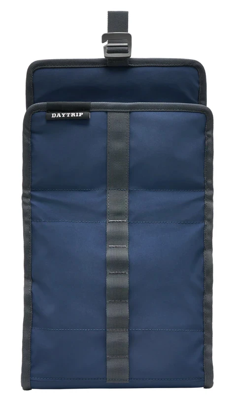 YETI Daytrip Lunch Bag Navy - Image 7