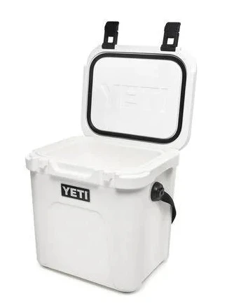 YETI Roadie 24 Cool Box White - Image 4